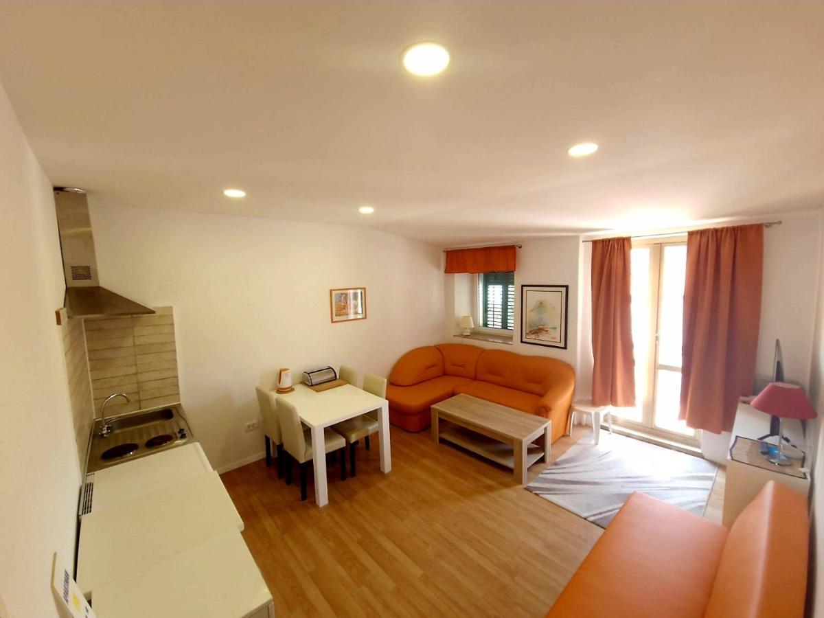 Apartments Eis บัชกา ภายนอก รูปภาพ